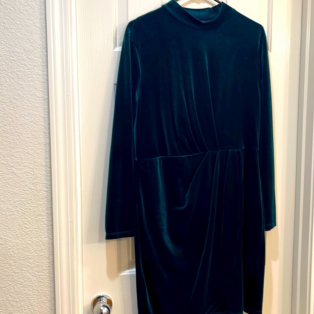 Shein Velvet Hunter Green Dress